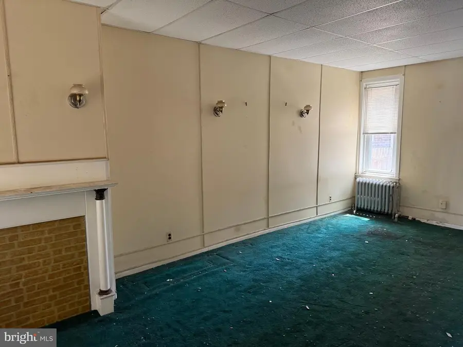 2863 Aramingo Ave, Philadelphia, PA 19134 - #2