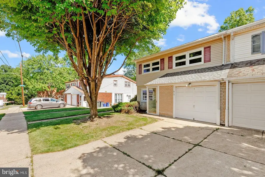 615 Artwood Dr, Philadelphia, PA 19115 - #2