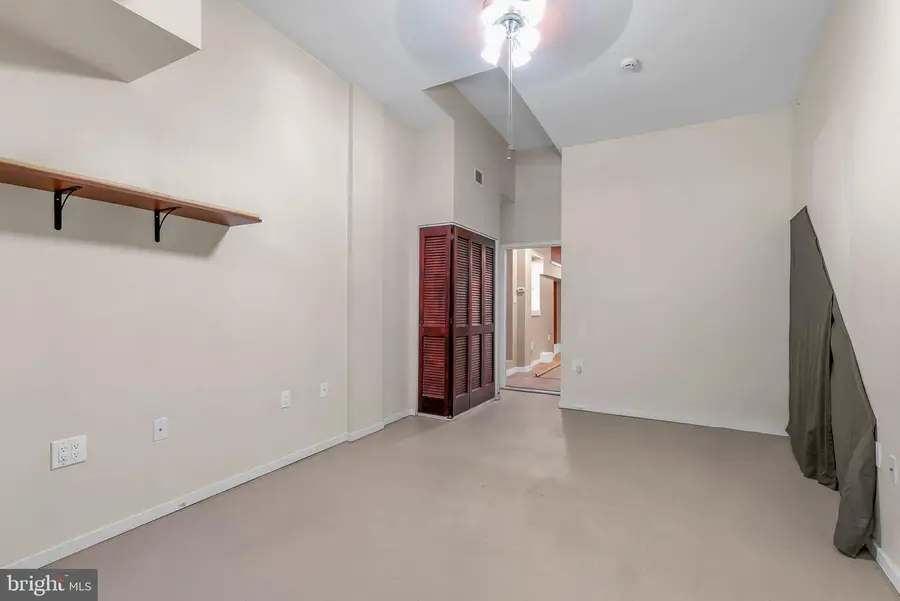678 N 15th St, Philadelphia, PA 19130 - #3