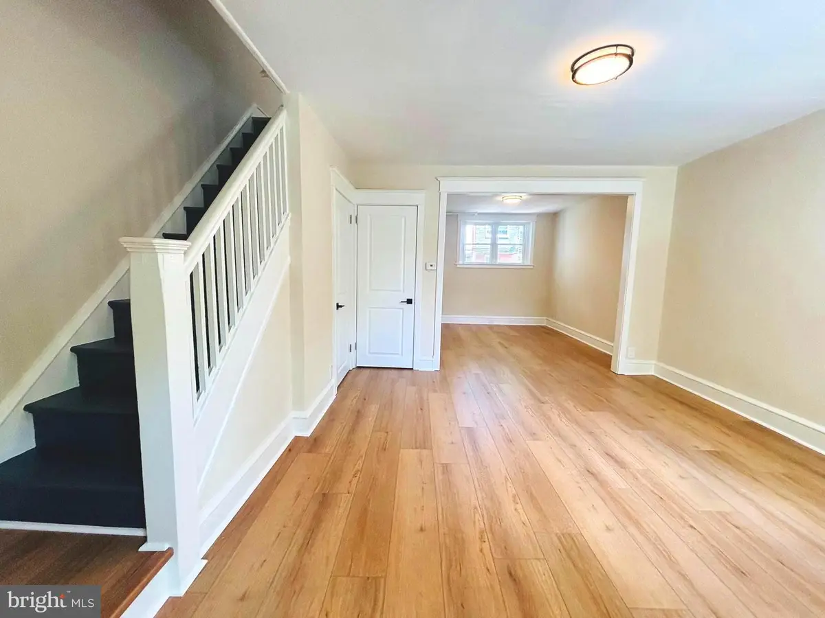 923 Edgemore Rd, Philadelphia, PA 19151 - #1