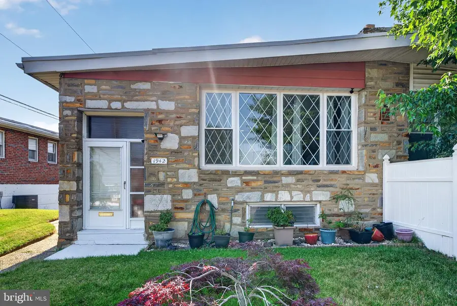 1942 Nester St, Philadelphia, PA 19115 - #2