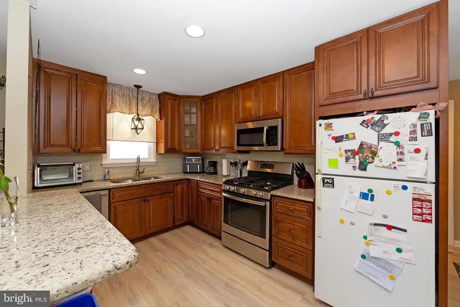 621 Benson St, Philadelphia, PA 19111 - #3