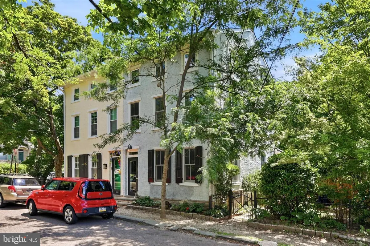 104 W Gravers Ln, Philadelphia, PA 19118 - #1