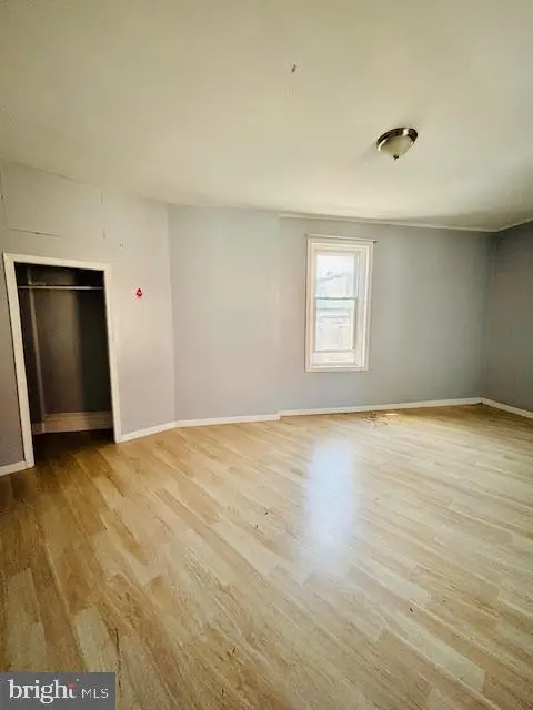 240-42 W Glenwood Ave, Philadelphia, PA 19140 - #2