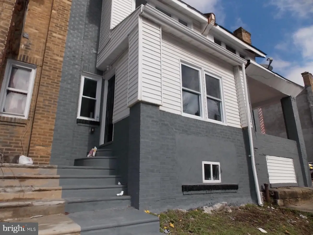5643 Beaumont St, Philadelphia, PA 19143 - #1