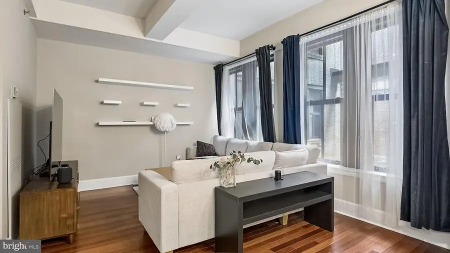 1500 Chestnut St #8i, Philadelphia, PA 19102 - #3