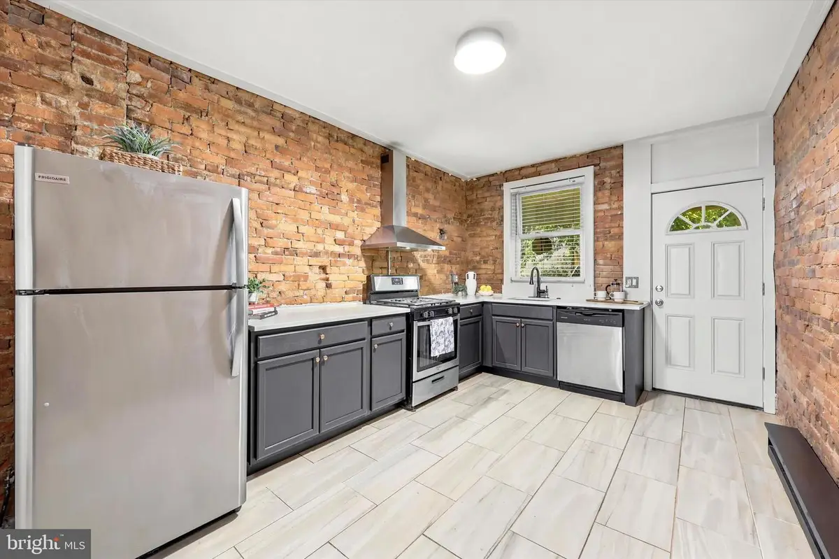4706 Fowler St, Philadelphia, PA 19127 - #1