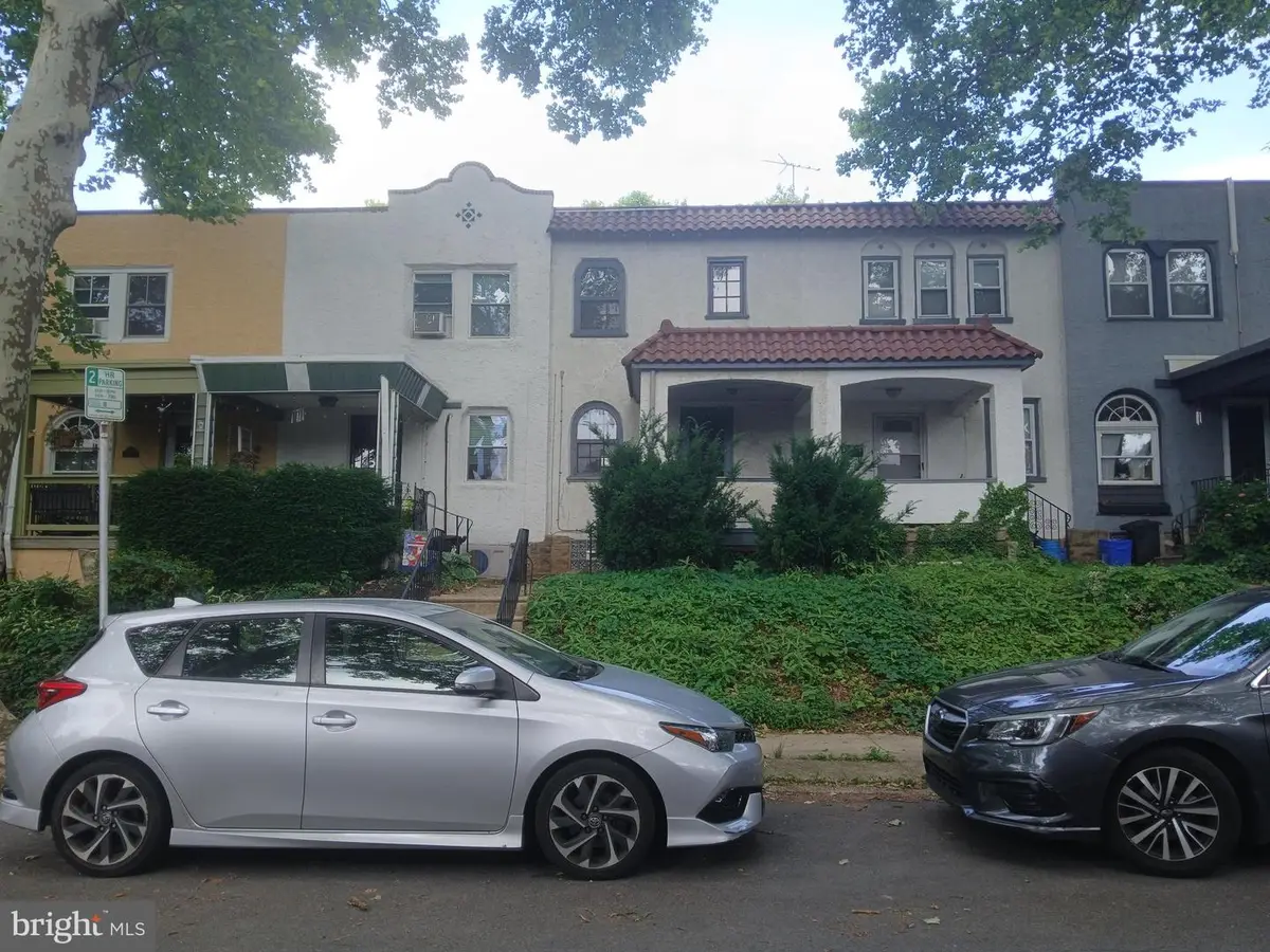3423 Barclay St, Philadelphia, PA 19129 - #1