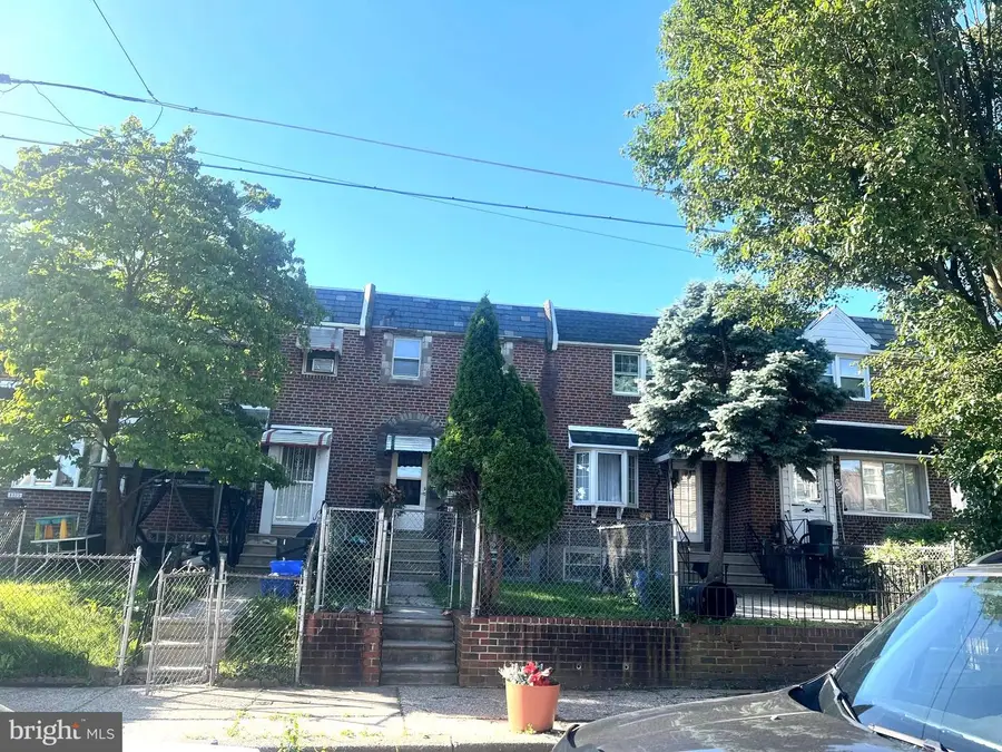 6021 Edmund St, Philadelphia, PA 19135 - #2