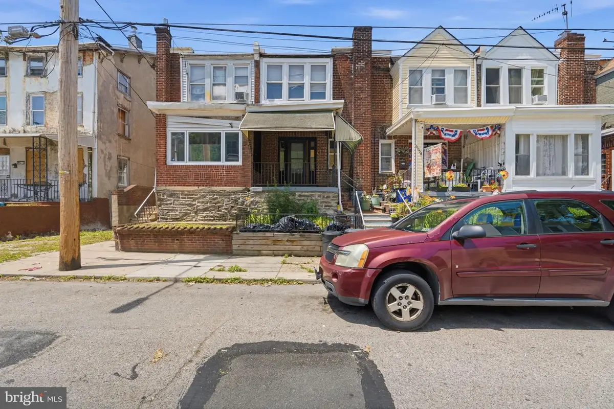 6052 N Beechwood St, Philadelphia, PA 19138 - #1