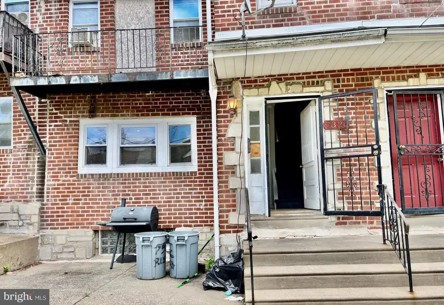 7326 Ruskin Rd, Philadelphia, PA 19151 - #2