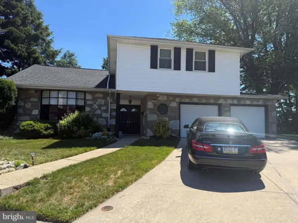 123 Almatt Dr, PHILADELPHIA, PA 19115