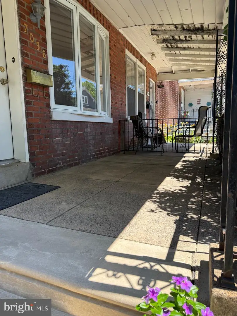 7038 Shelbourne St, Philadelphia, PA 19111 - #2