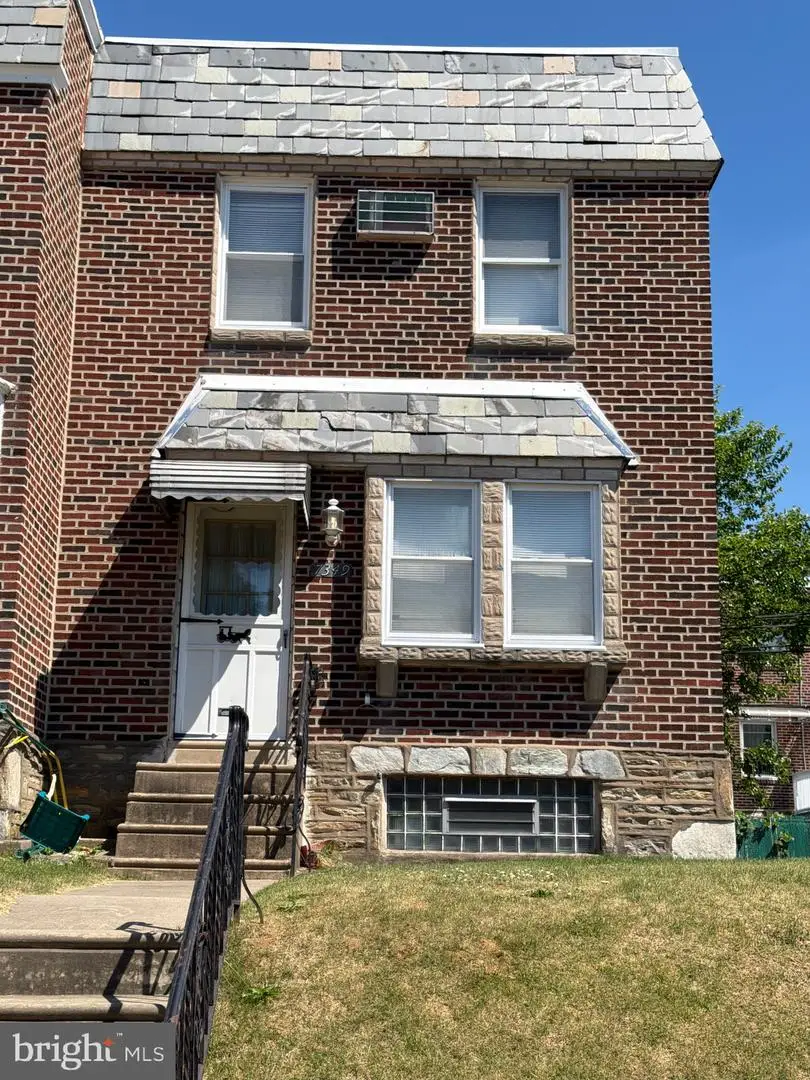 7349 Frontenac St, Philadelphia, PA 19111 - #1