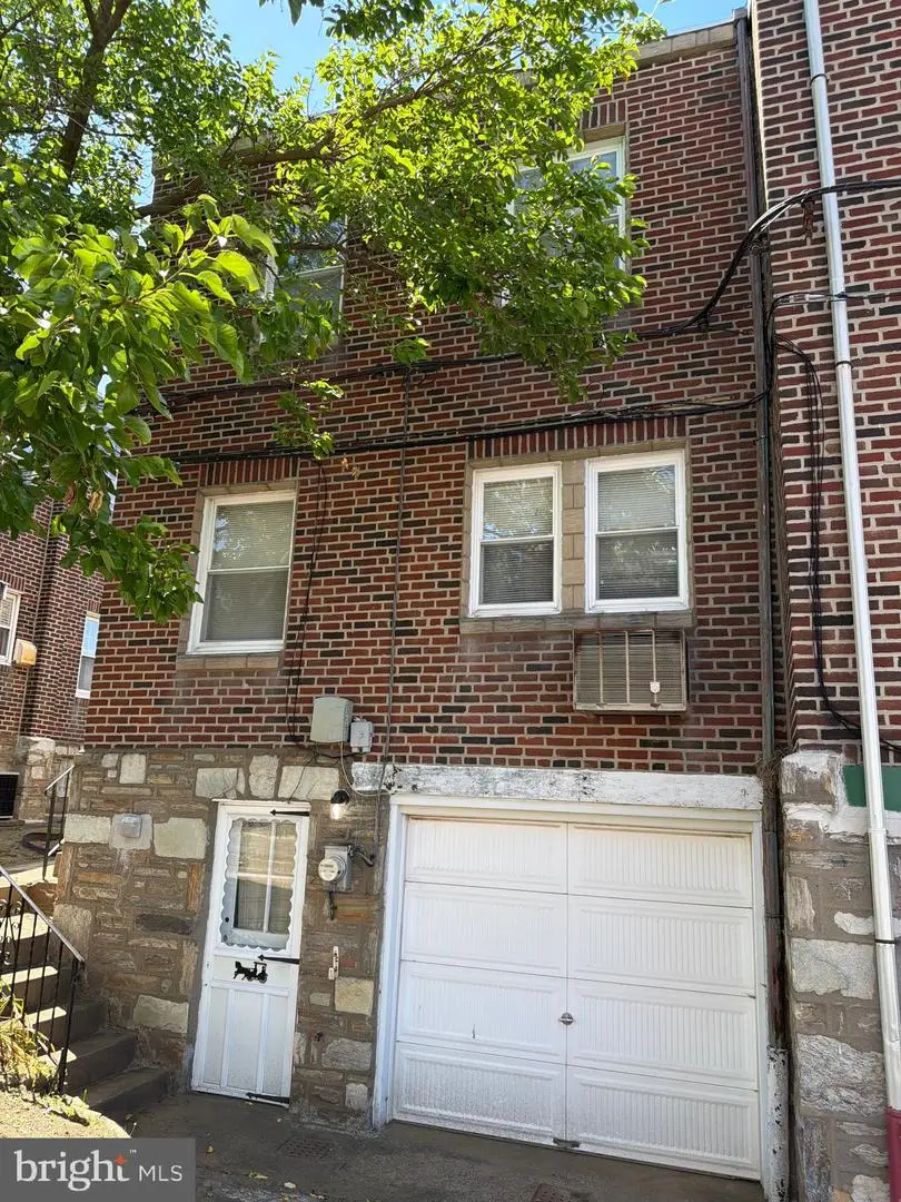 7349 Frontenac St, Philadelphia, PA 19111 - #2