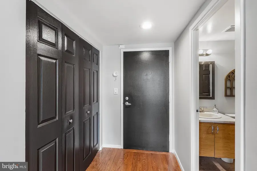 200-10 Lombard St #528, Philadelphia, PA 19147 - #3