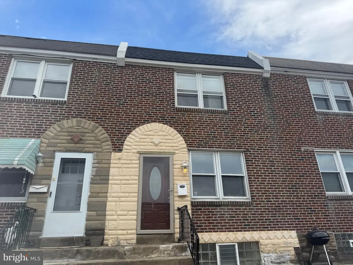 6243 Crafton St, Philadelphia, PA 19149 - #1