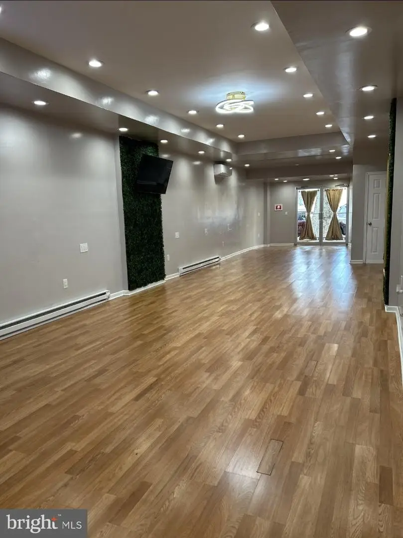 1630 S 58th St, Philadelphia, PA 19143 - #3