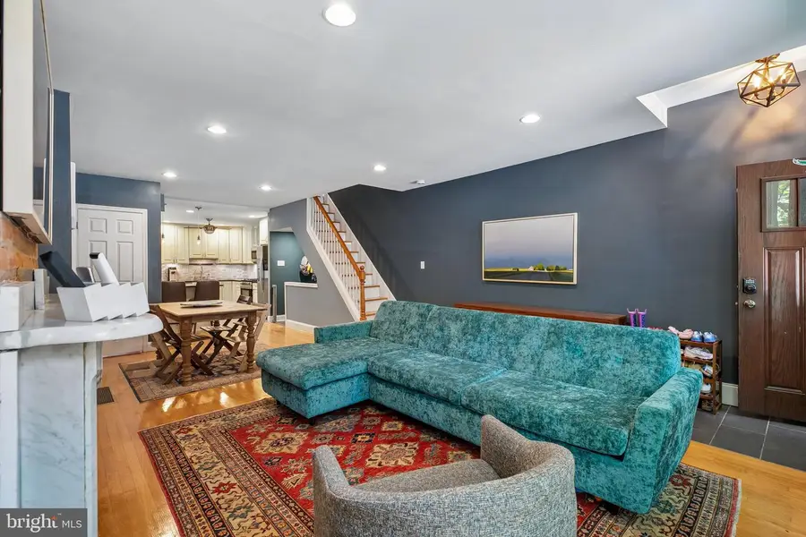 2021 Bainbridge St, Philadelphia, PA 19146 - #3