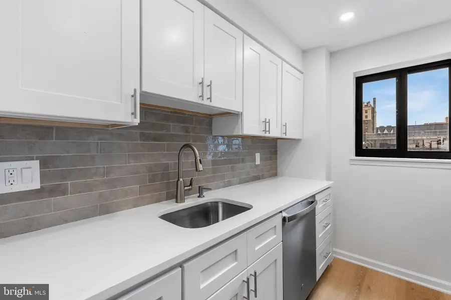 1420 Locust St #9r, Philadelphia, PA 19102 - #2