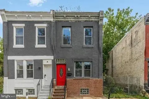 2433 N Garnet St, Philadelphia, PA 19132 - #1