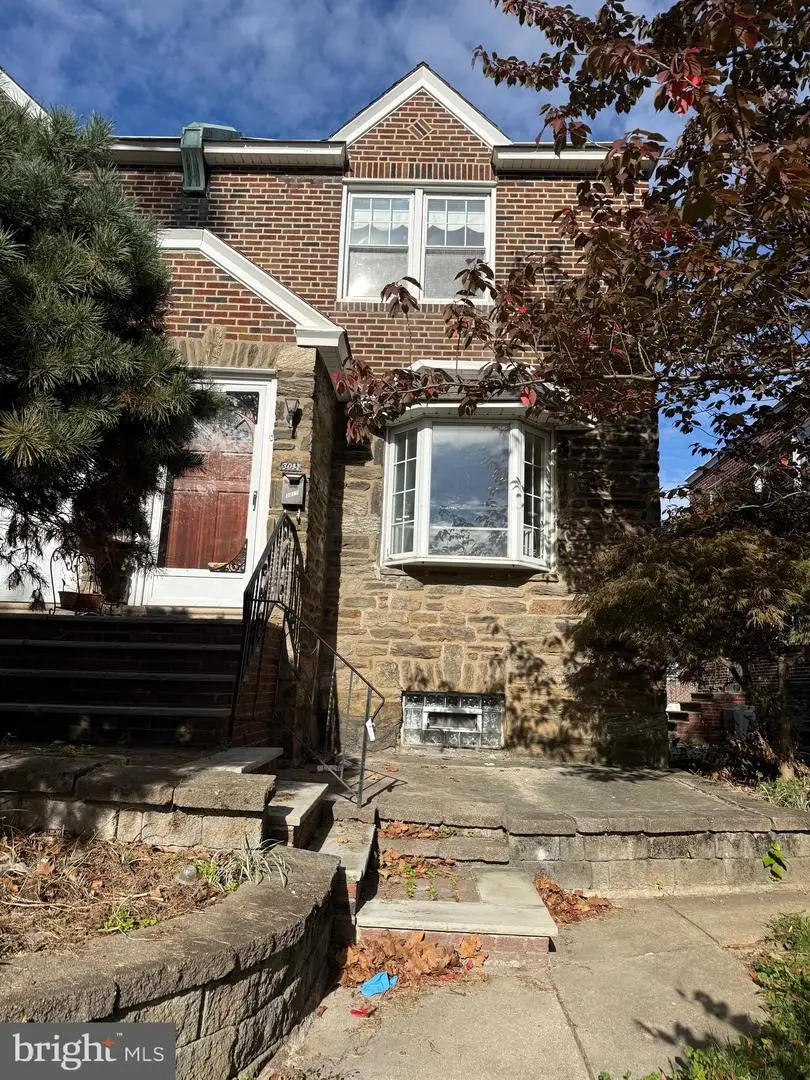 3011 Teesdale St, Philadelphia, PA 19152 - #1