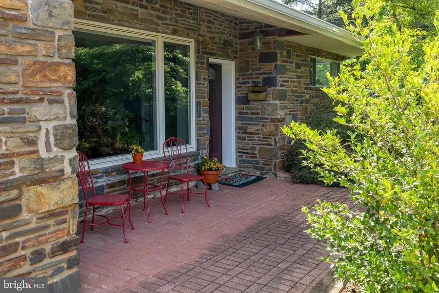 331 Crest Park Rd, Philadelphia, PA 19119 - #2