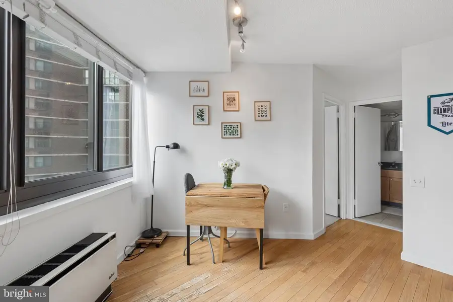 1420 Locust St #17b, Philadelphia, PA 19102 - #3