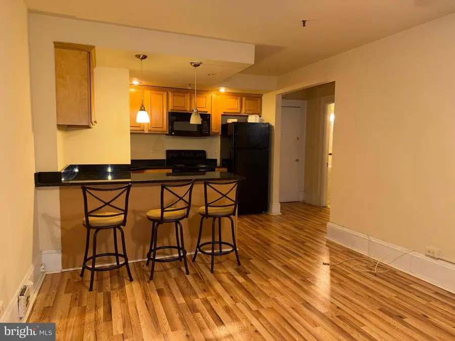 1324 Locust St #206, Philadelphia, PA 19107 - #3