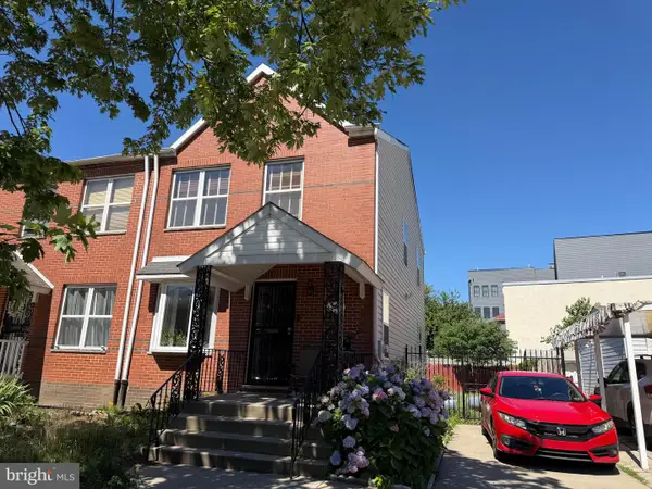 810 N Park Ave, PHILADELPHIA, PA 19123