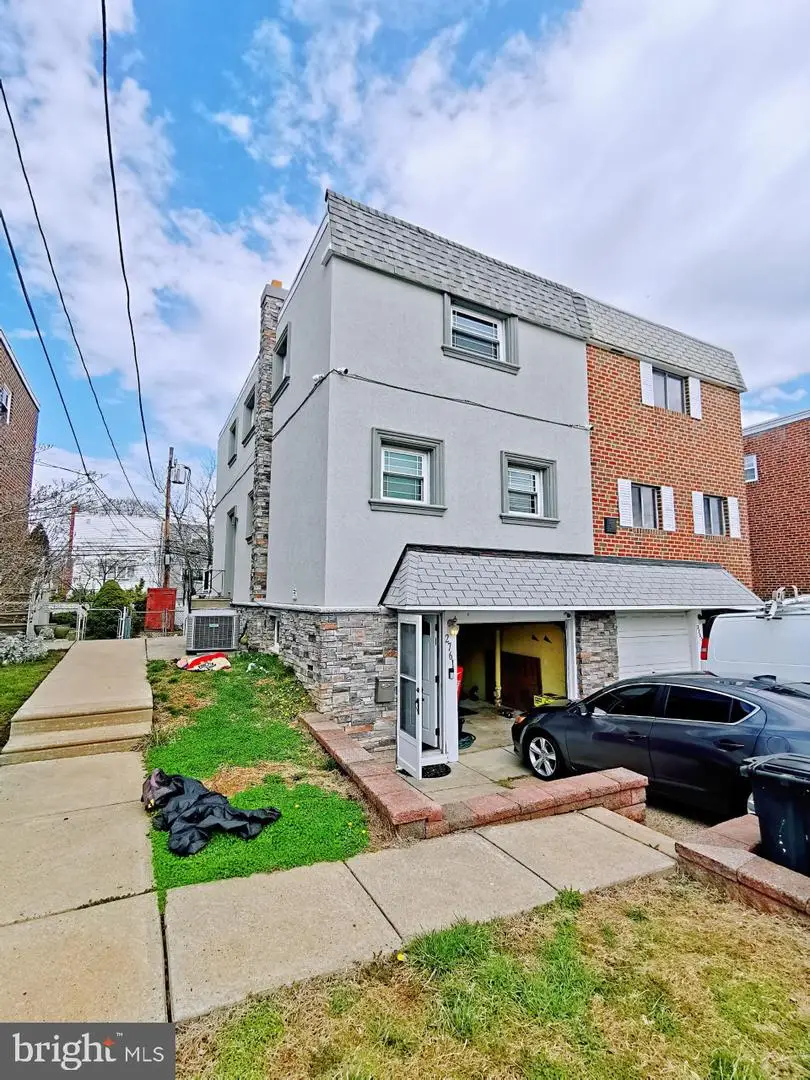 2761 Mower St, Philadelphia, PA 19152 - #1