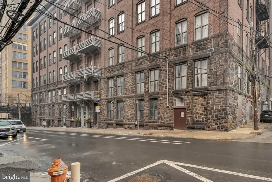 428 N 13th St #3b, Philadelphia, PA 19123 - #2
