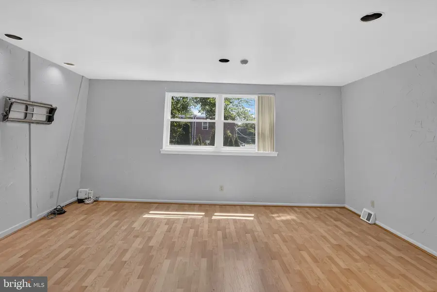 1100 Surrey Rd, Philadelphia, PA 19115 - #2