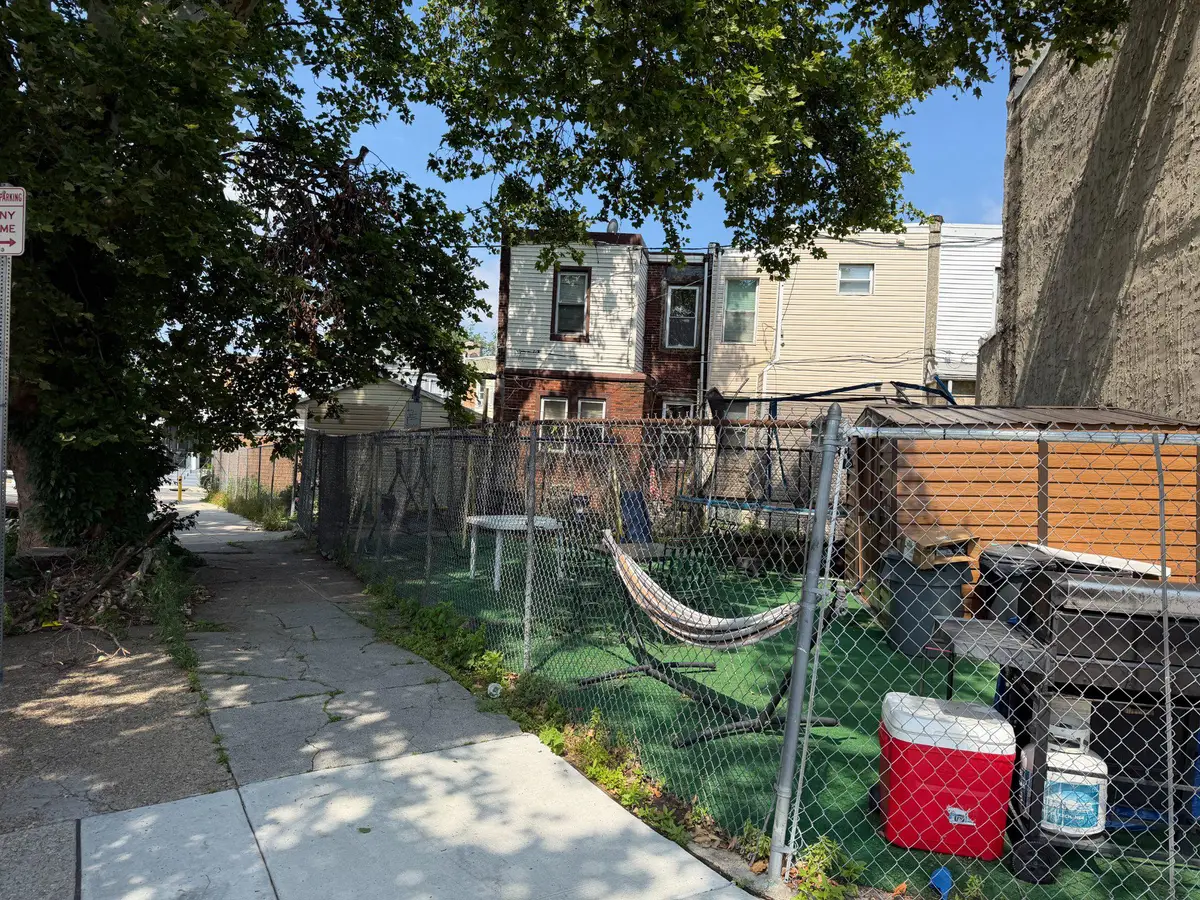 3638 N 8th St, Philadelphia, PA 19140 - #1