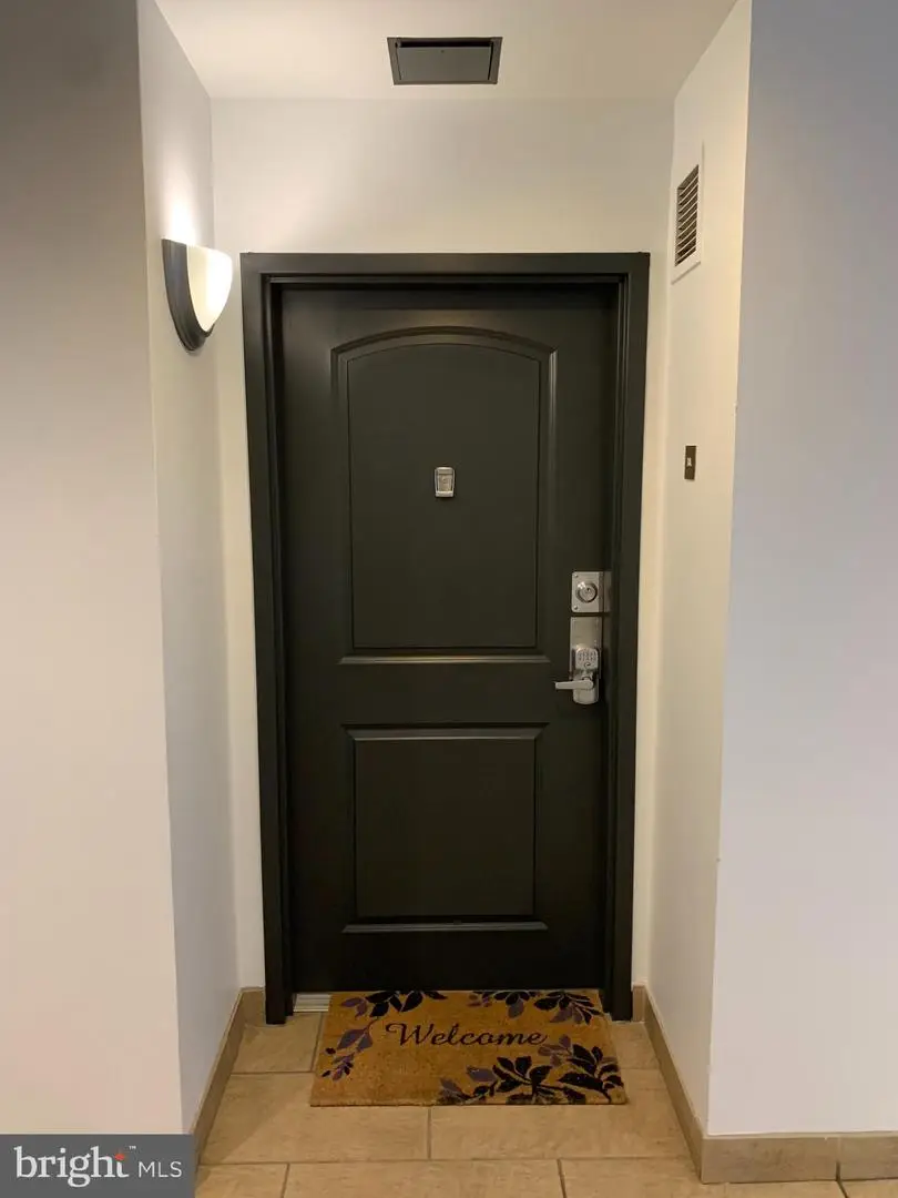 130 N 2nd St #4a1, Philadelphia, PA 19106 - #3