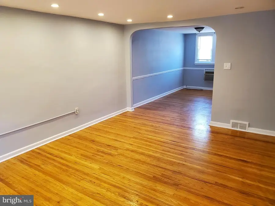 6346 Glenloch St, Philadelphia, PA 19135 - #2