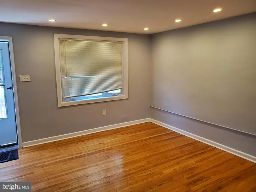 6346 Glenloch St, Philadelphia, PA 19135 - #3