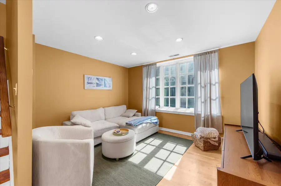 1901 Green St #9, Philadelphia, PA 19130 - #2