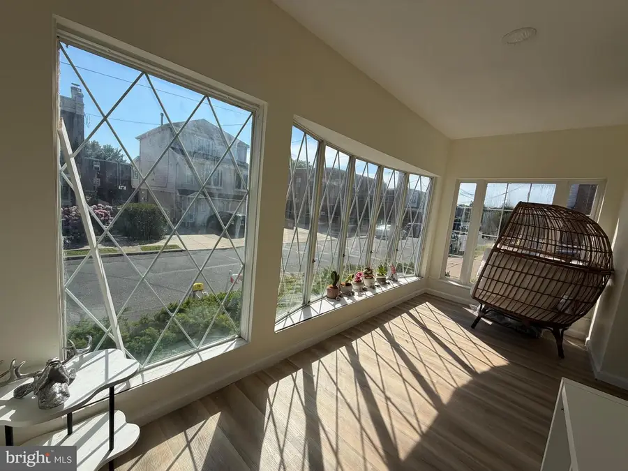 647 Kerper St, Philadelphia, PA 19111 - #2