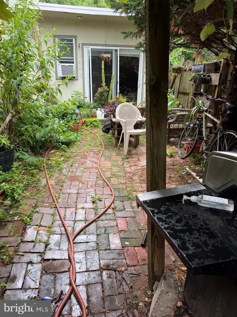 2215 N 4th St, Philadelphia, PA 19133 - #2