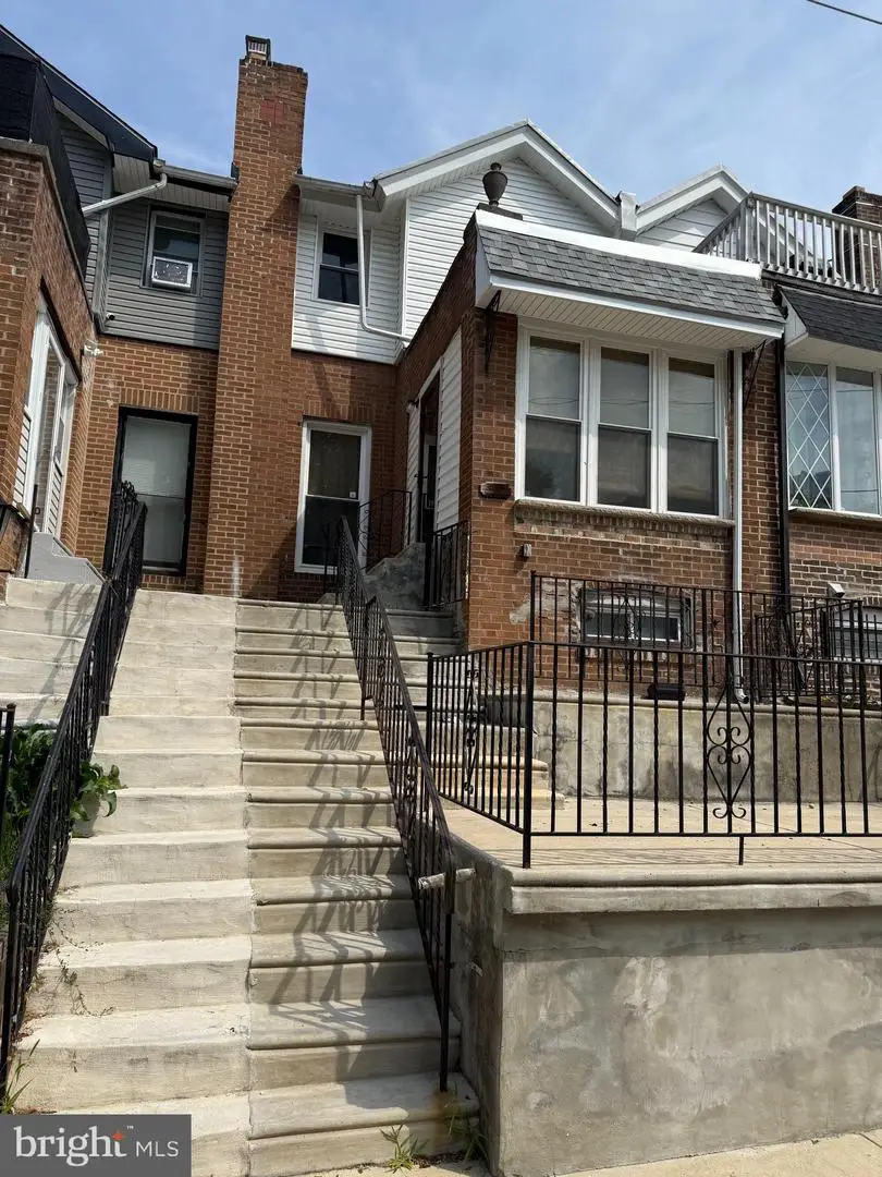 6067 Cedarhurst St, Philadelphia, PA 19143 - #1