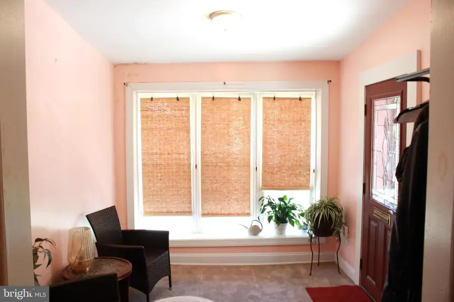 6067 Cedarhurst St, Philadelphia, PA 19143 - #2