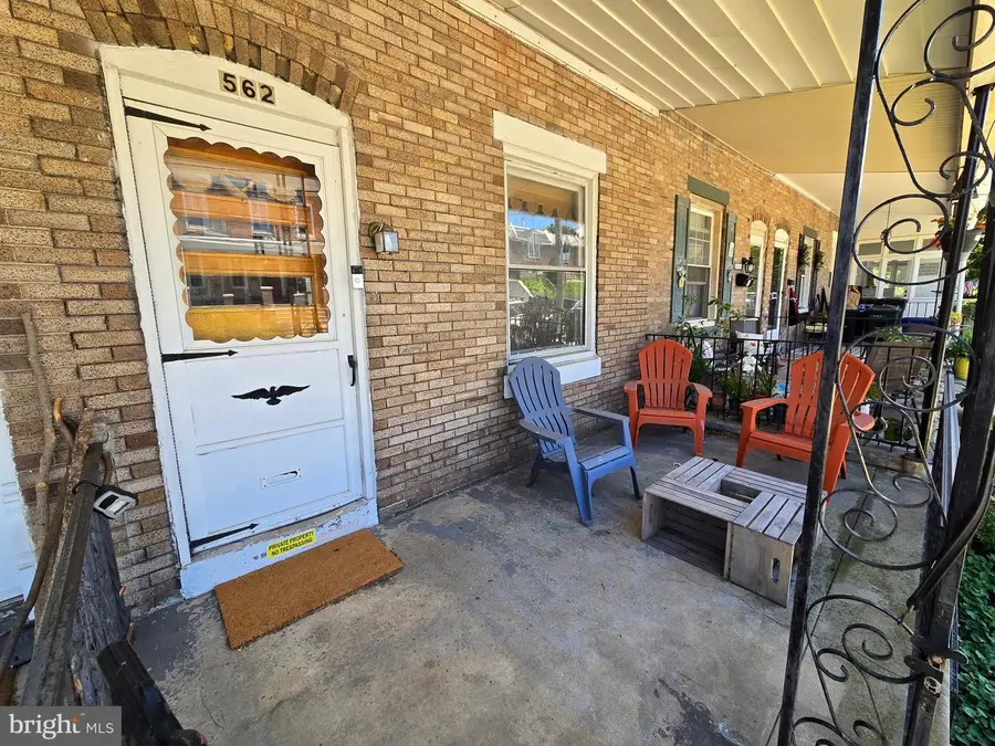 562 Martin St, Philadelphia, PA 19128 - #2