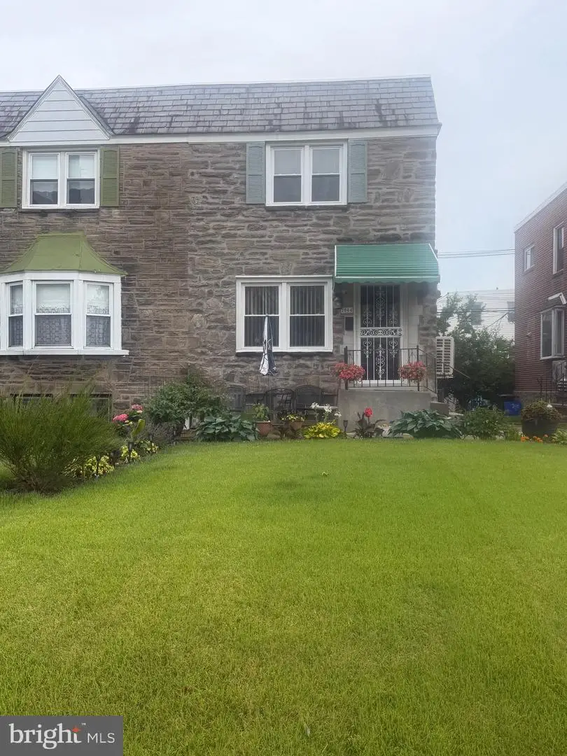 2004 Vista St, Philadelphia, PA 19152 - #2