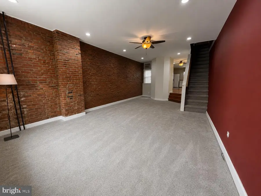 2034 S 3rd St, Philadelphia, PA 19148 - #3
