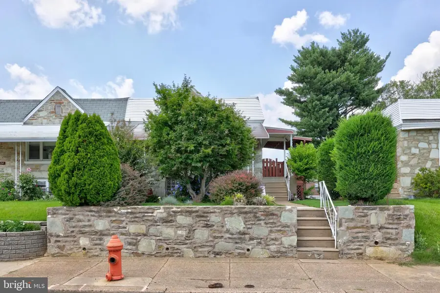 8926 Revere St, Philadelphia, PA 19152 - #2