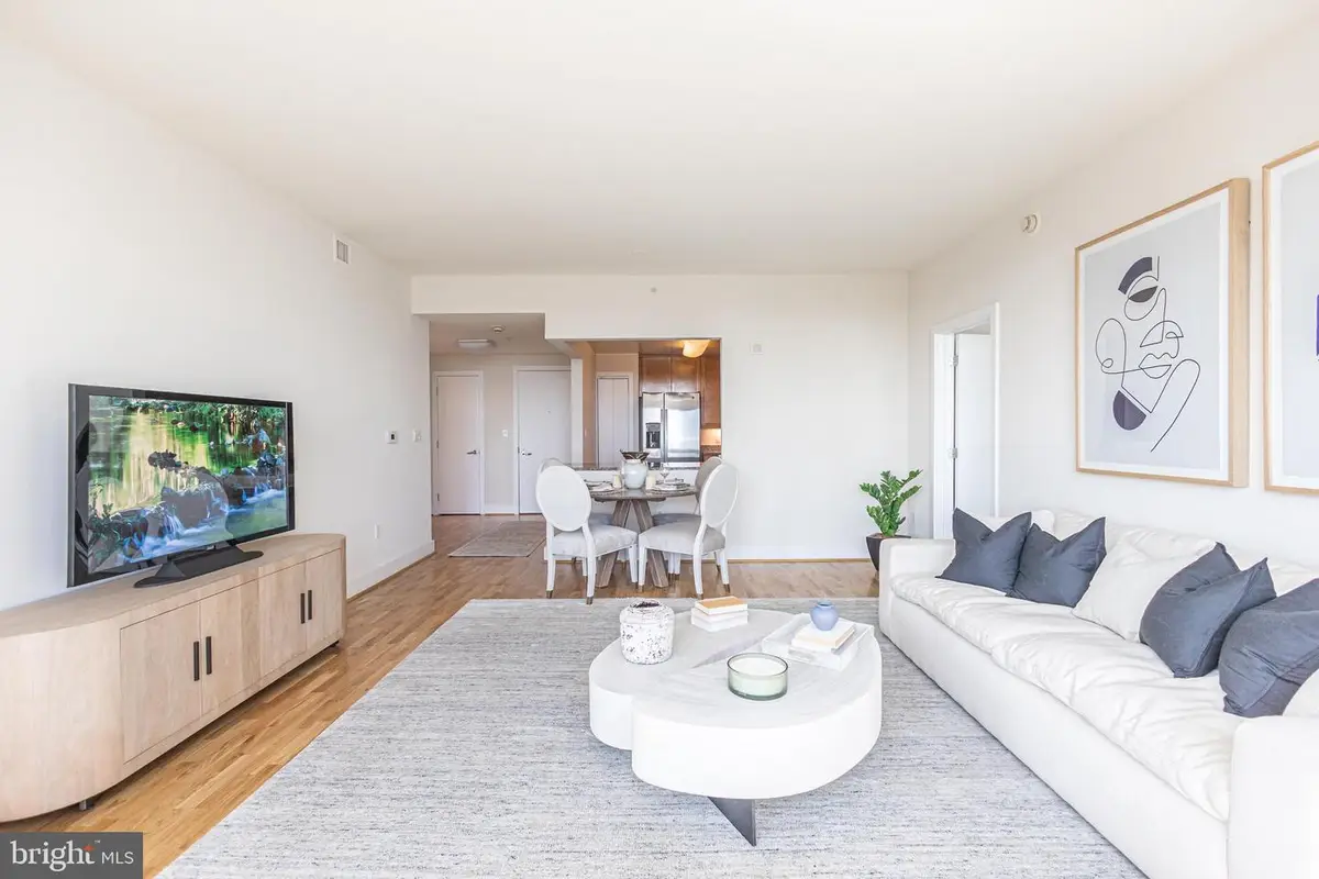 717 S Chris Columbus Blvd #804, Philadelphia, PA 19147 - #1