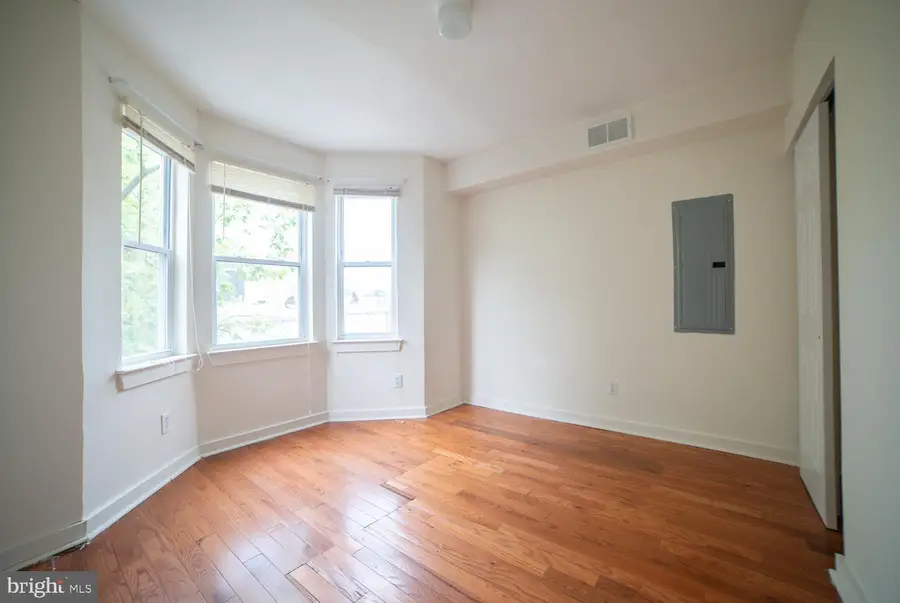1854 N 16th St, Philadelphia, PA 19121 - #2