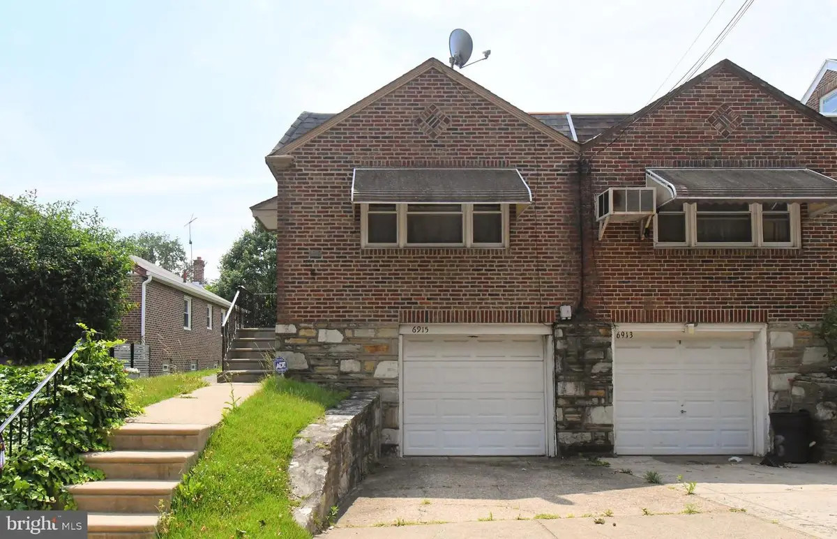 6915 Oakley St, Philadelphia, PA 19111 - #1