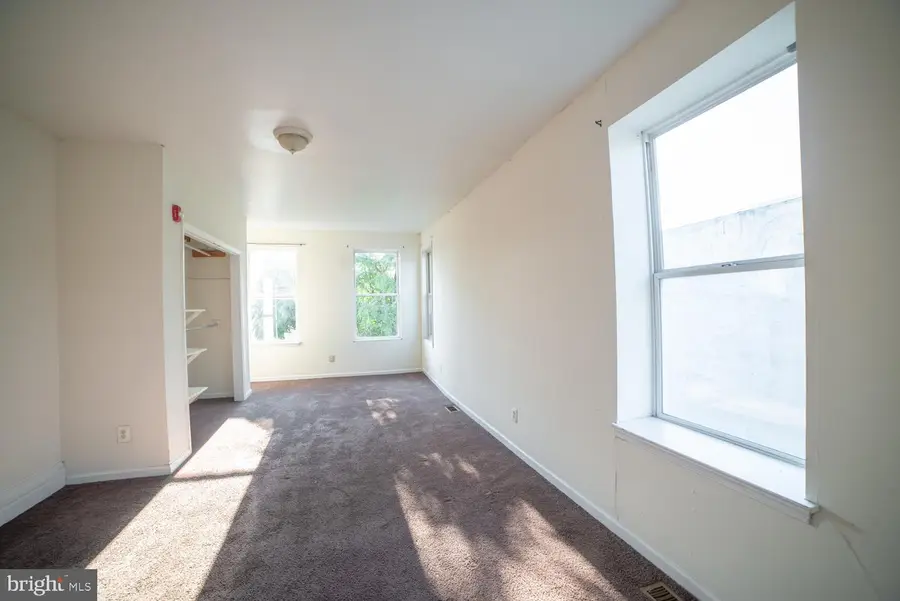 1850 N 16th St, Philadelphia, PA 19121 - #2